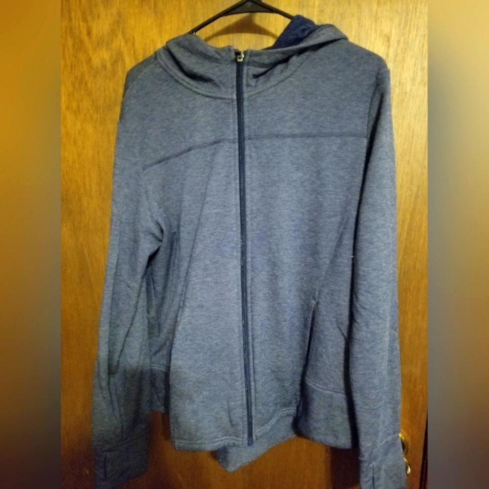 💥Final Markdown💥Navy Zip Hoodie